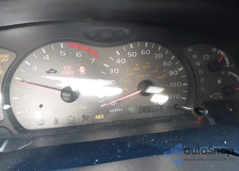 2001 Toyota Sequoia Sr5 V8 from USA, damaged, VIN 5TDZT34A01S037647